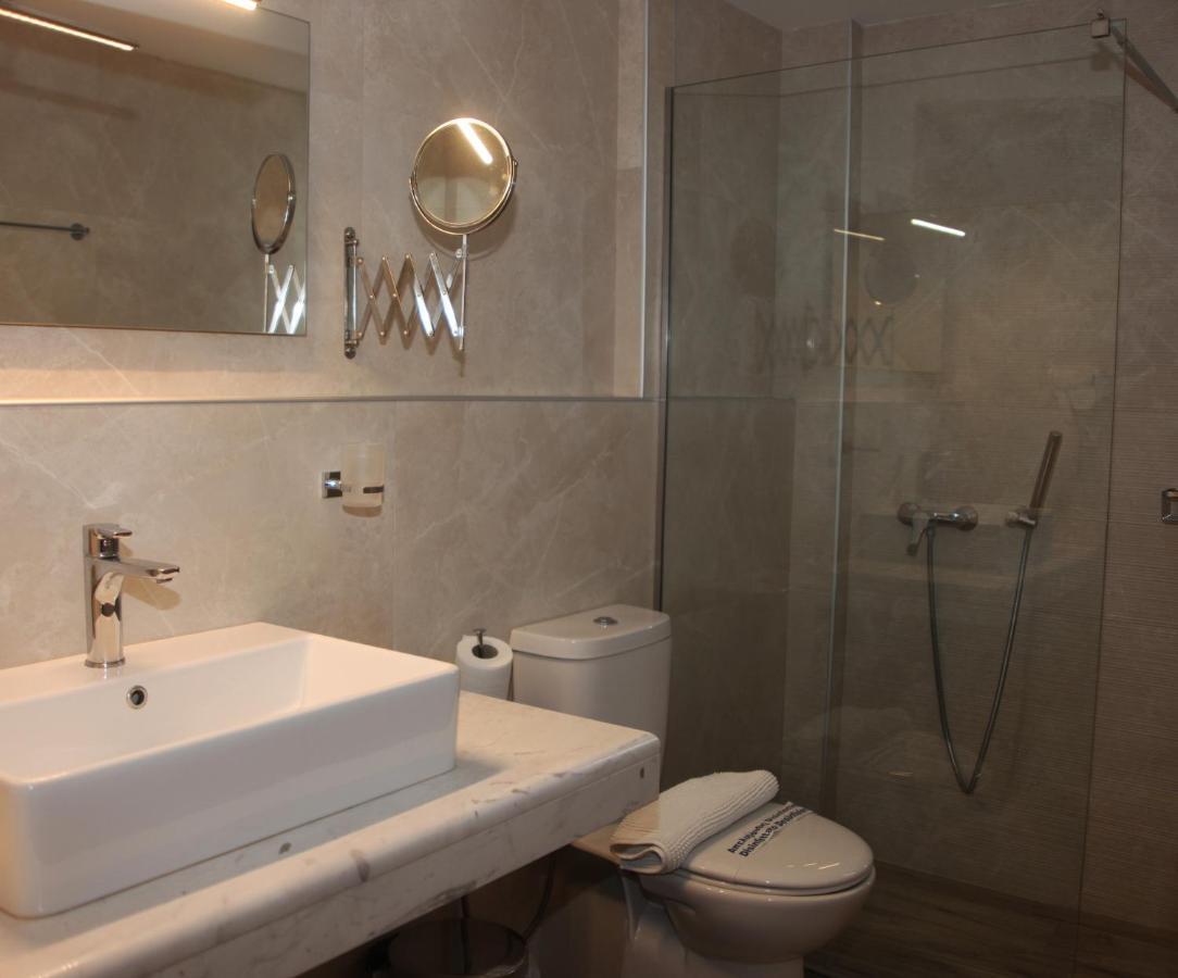 Apollon Filoxenia Hotel Corinth Buitenkant foto