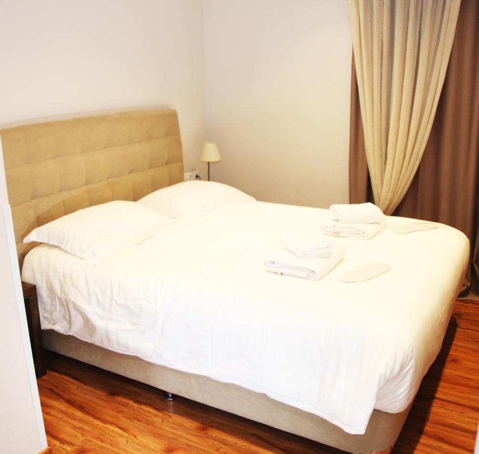 Apollon Filoxenia Hotel Corinth Buitenkant foto